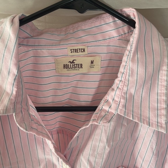 Hollister Stretch Button Down - Picture 2 of 3